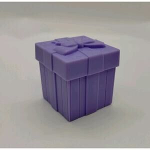Shopkins Purple Gift Box - Removable Lid - 1.5" x 1.5" x 1.5"